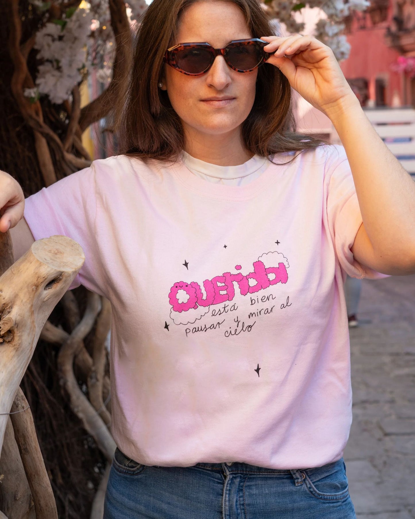 Playera Querida x Yes Dear Rosa Talla M - 2