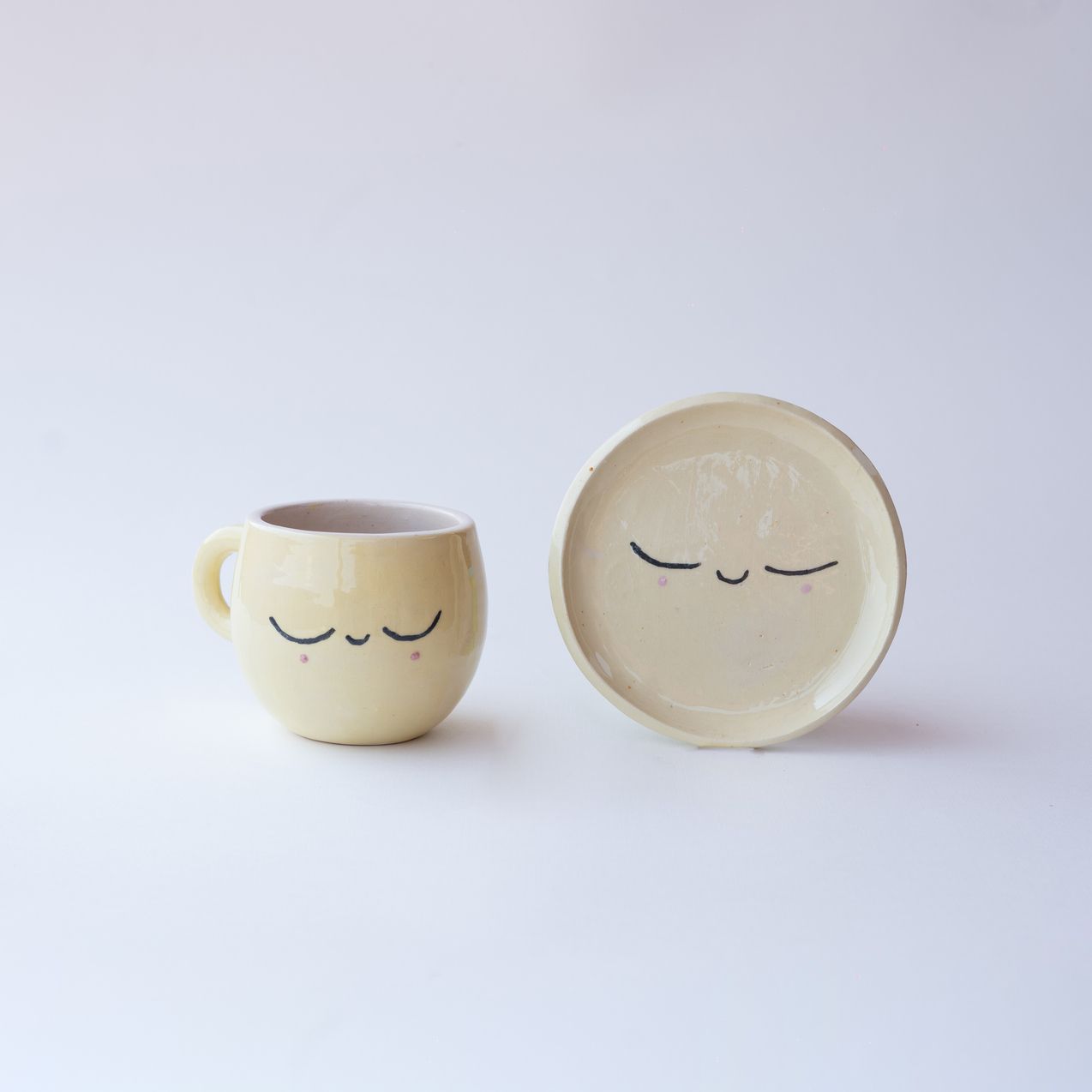 Taza y Plato Querida x Yes Dear Modelo "Ojos" - 1